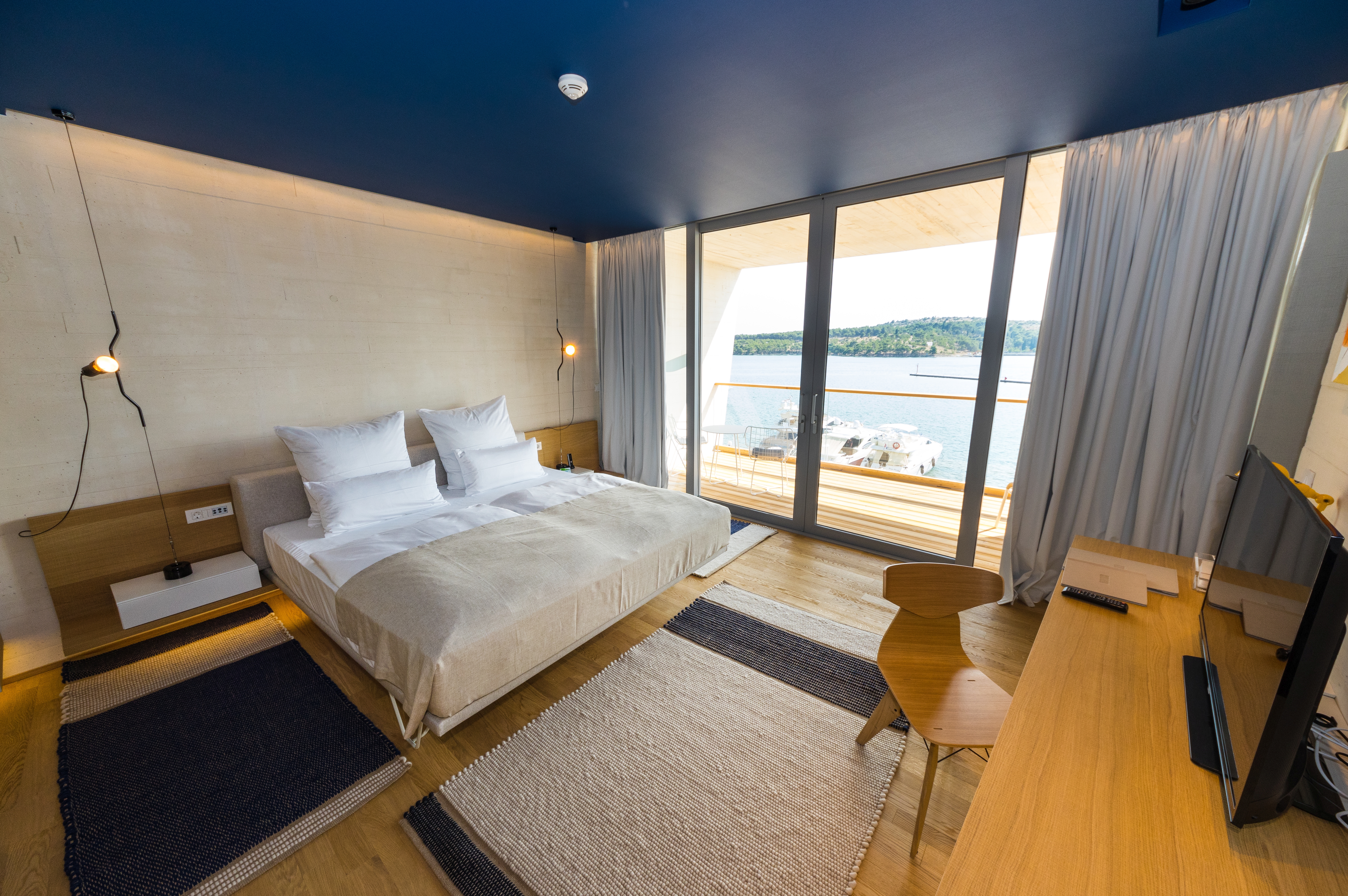 room marina view