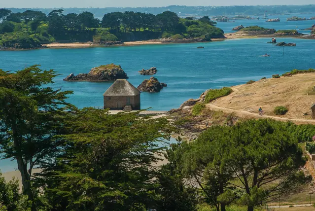 bretagne uitzicht kustlijn
